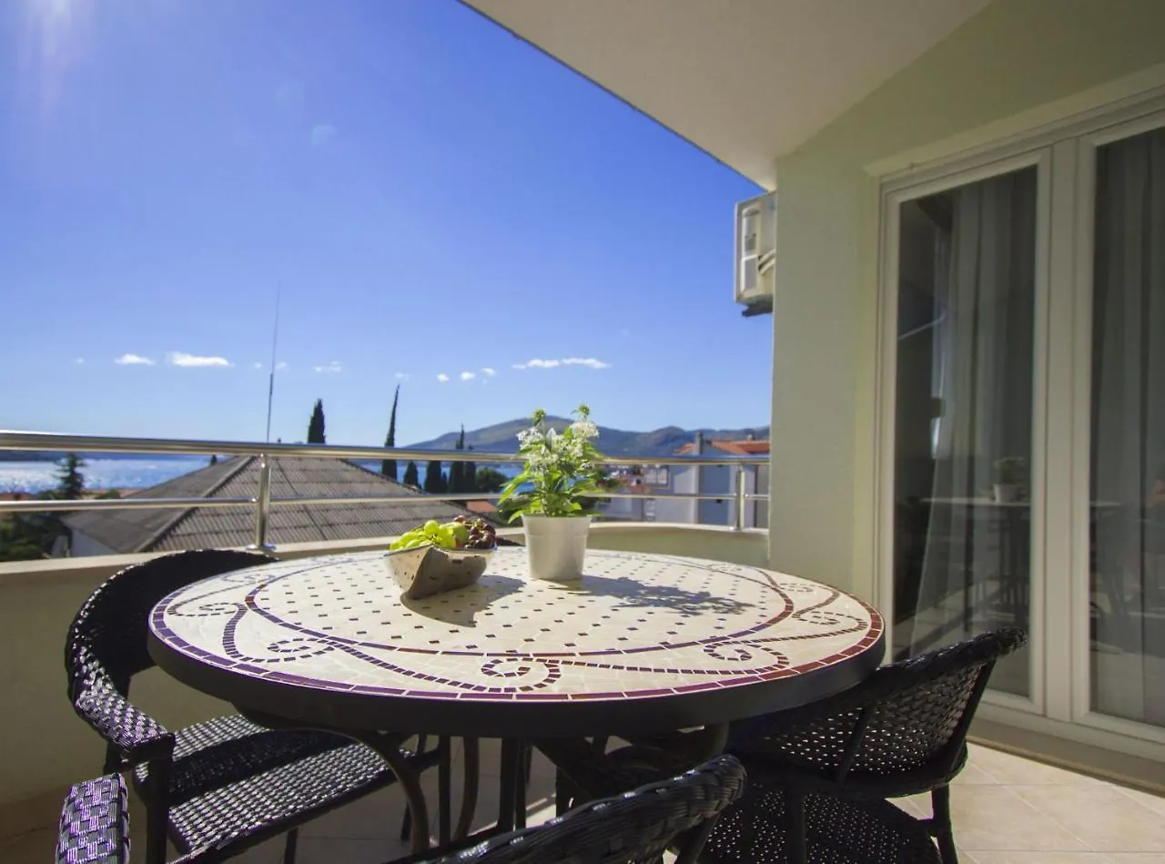 Apartments Paradise Trogir 0*,  Kroatien