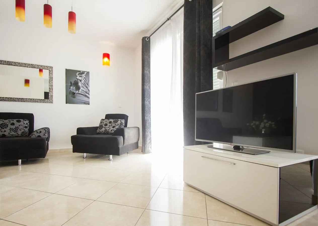 Apartments Paradise Trogir