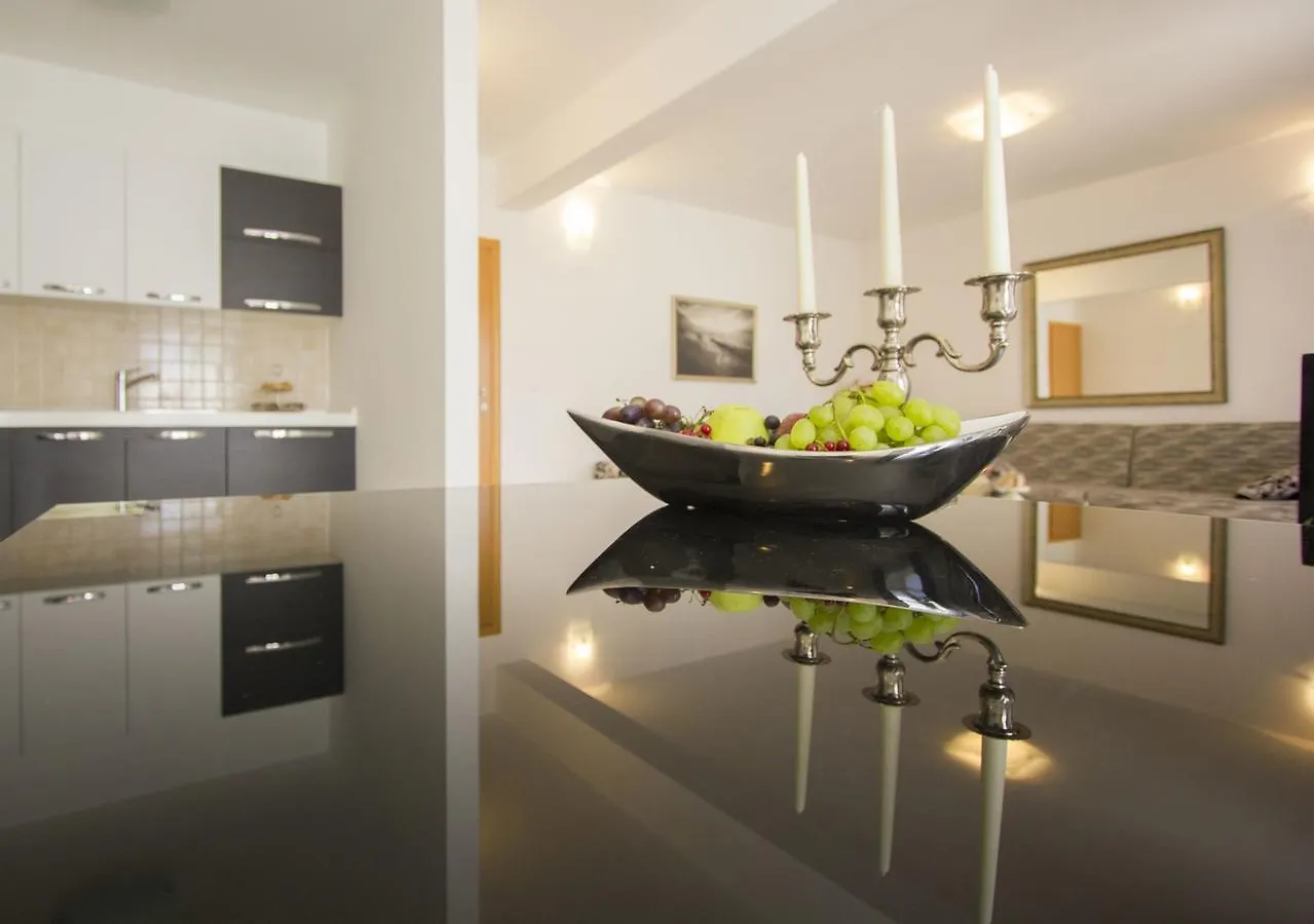 Apartments Paradise Trogir