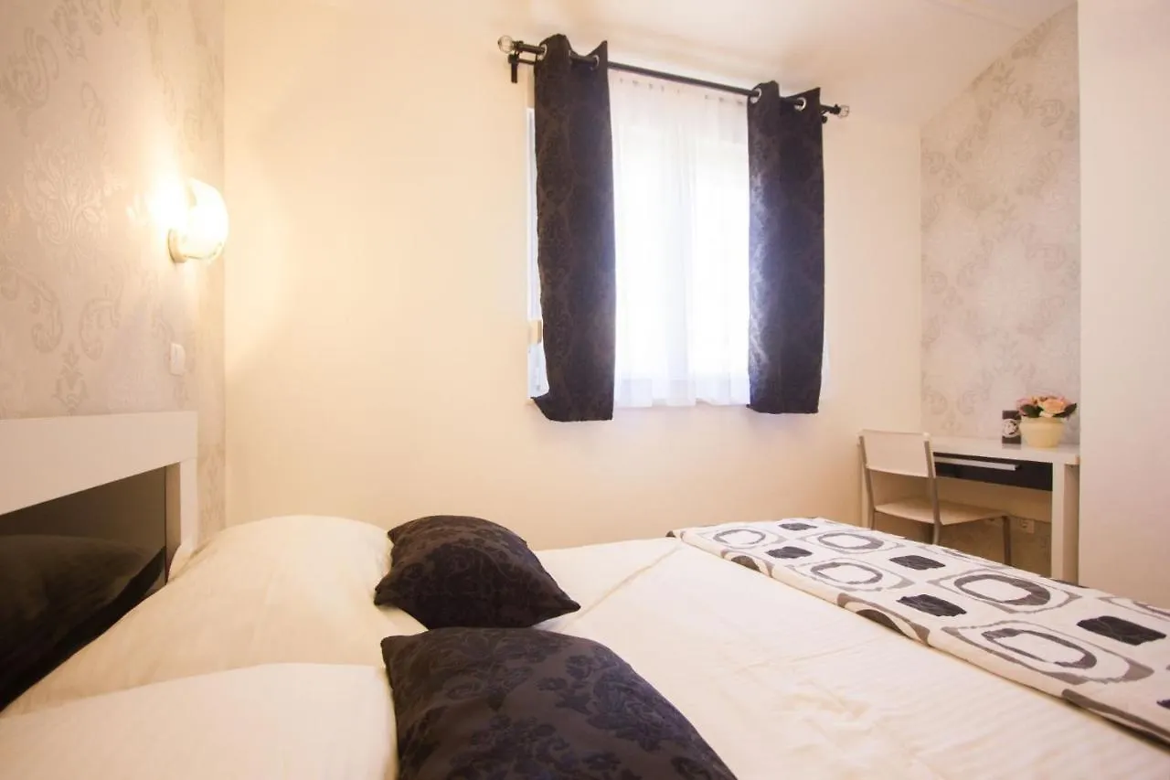 Apartments Paradise Trogir